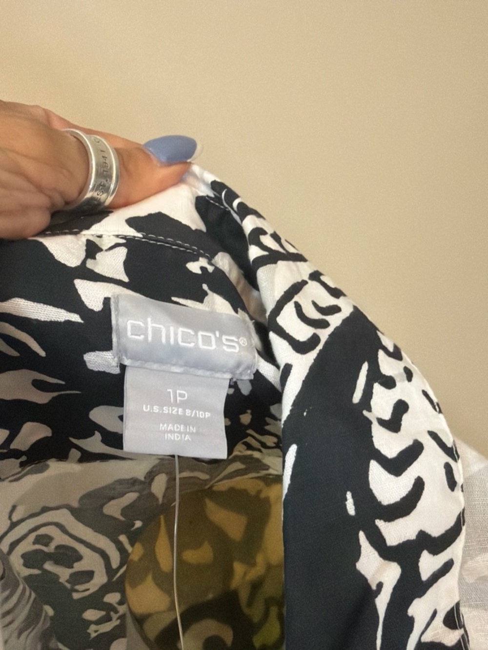 Chico's Black and White Abstract Print Tunic Maxi Top
